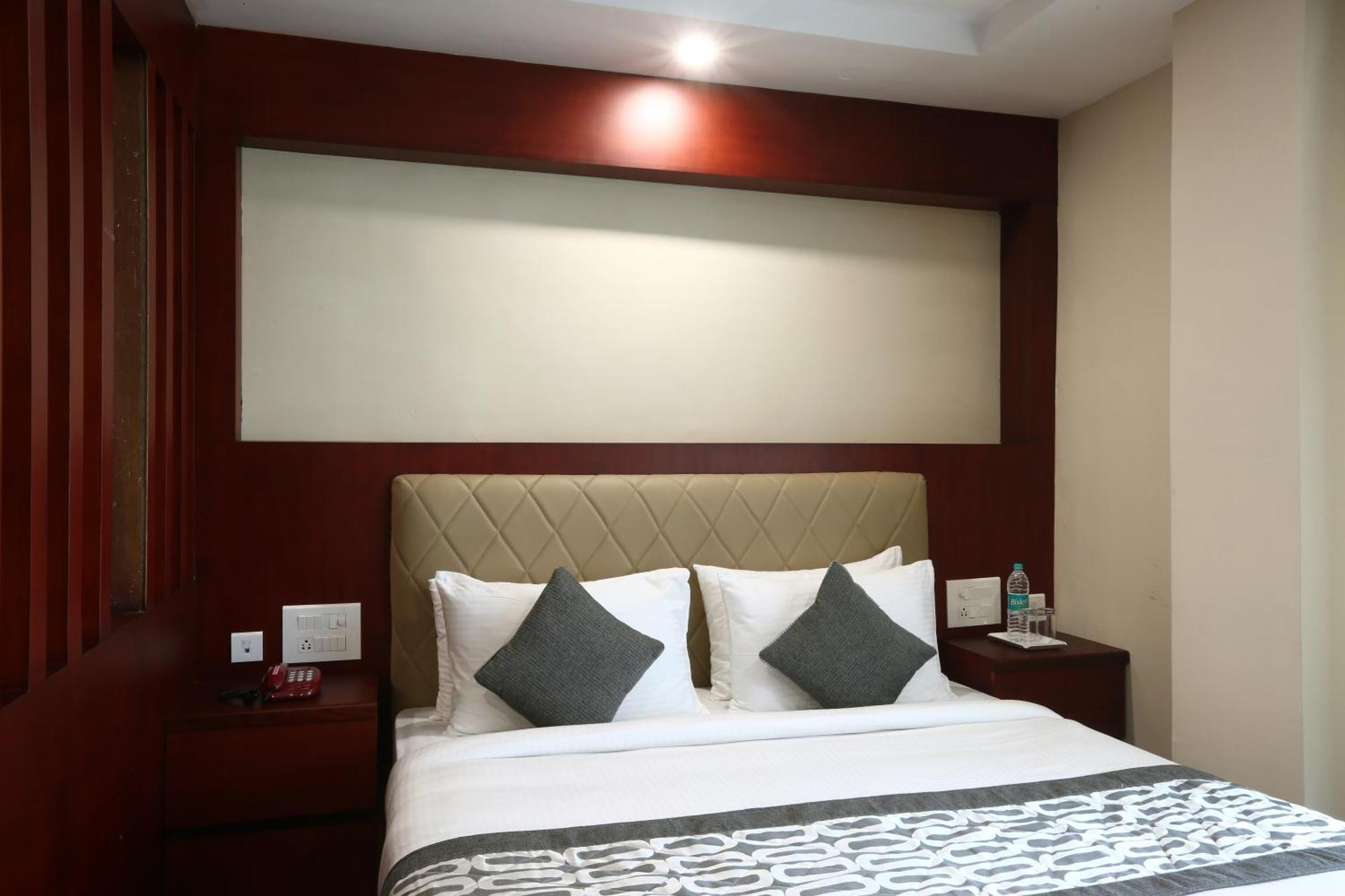 Luxury Delhi Airport New Delhi