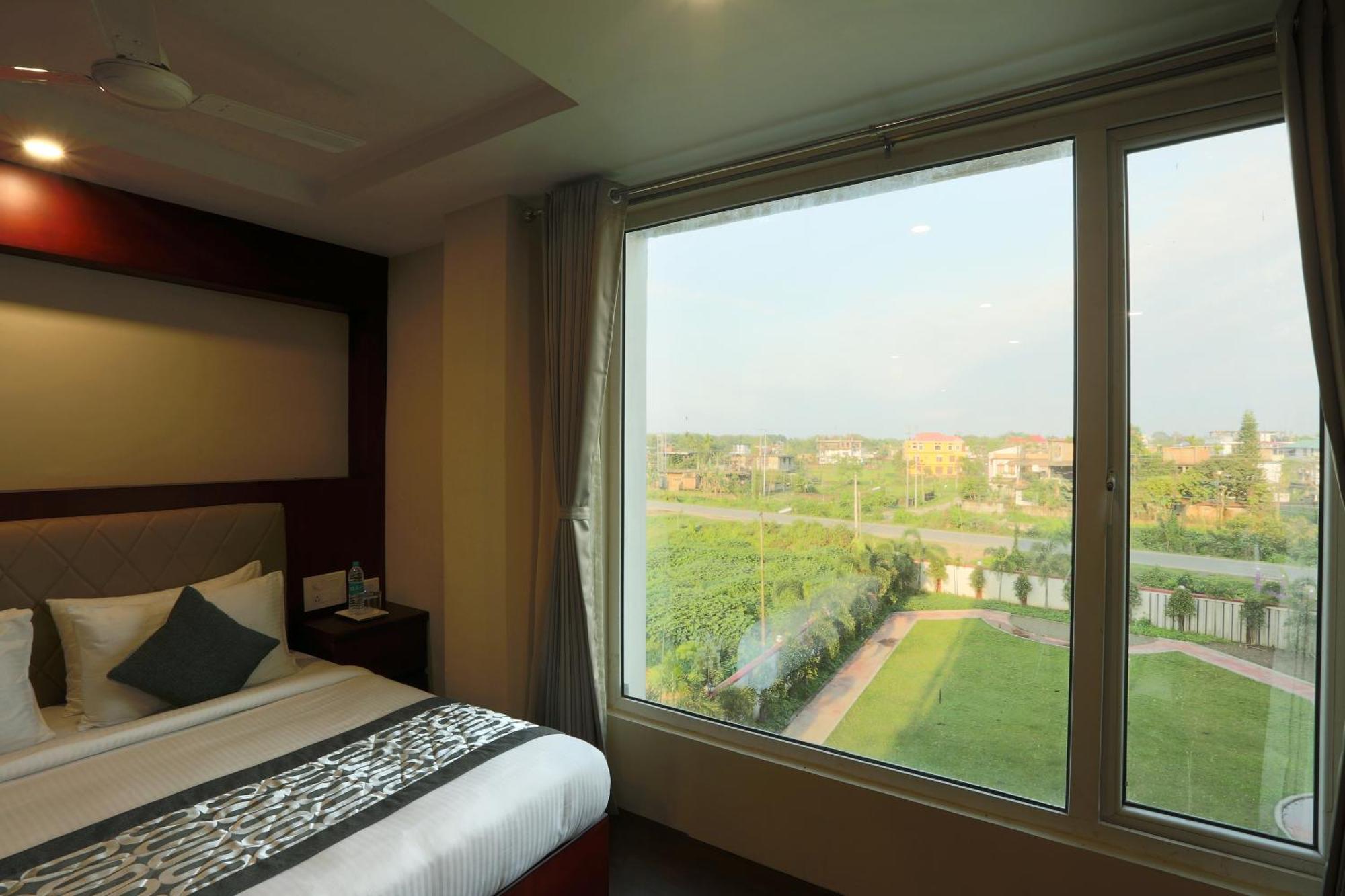 Hotel Luxury Delhi Airport New Delhi