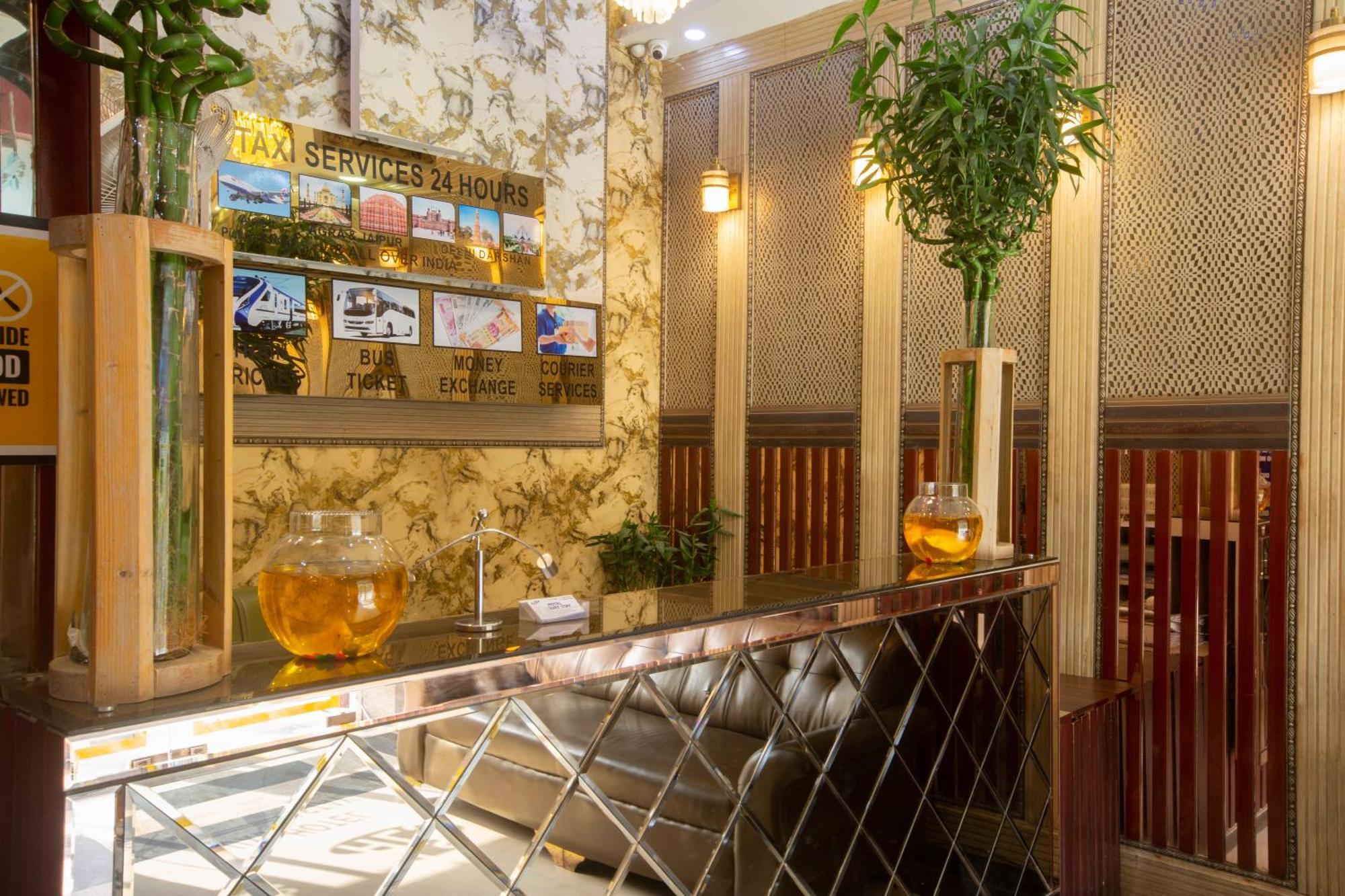 Luxury Delhi Airport Hotel 4*