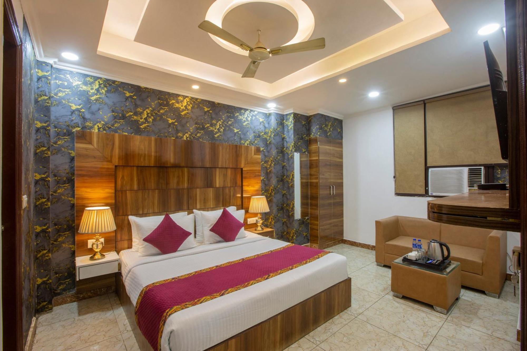 Luxury Delhi Airport Hotel